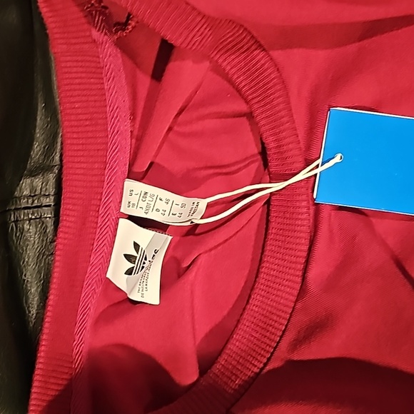 NEW Adidas red 3 stripe dress.. size L. - Picture 6 of 7